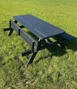 Goedkopepicknicktafels.nl | Zwarte XL Picknicktafel | Tuintafel 6 Persoons | Zwart Gespoten Gedroogd Grenen Hout! -Tuinmeubelen Winkel 1045x1200 1