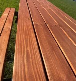 Goedkopepicknicktafels.nl | Zwart Bruine XL Picknicktafel Bruno | Tuintafel 6 Persoons | Bruin Zwart Gespoten Gedroogd Grenen Hout! -Tuinmeubelen Winkel 1136x1200