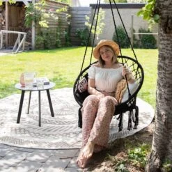 Vita5 Macramé Hangstoel - Voor Binnen En Buiten - Zonder Standaard - Incl. Kussen, Boekenvak En Beschermhoes - Tot 150kg - Zwart 23 Vita5 Macramé Hangstoel - Voor Binnen En Buiten - Zonder Standaard - Incl. Kussen, Boekenvak En Beschermhoes - Tot 150kg - Zwart -Tuinmeubelen Winkel 1200x1200 254