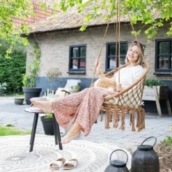 Vita5 Macramé Hangstoel - Voor Binnen En Buiten - Zonder Standaard - Incl. Kussen, Boekenvak En Beschermhoes - Tot 150kg - Bruin/Beige 23 Vita5 Macramé Hangstoel - Voor Binnen En Buiten - Zonder Standaard - Incl. Kussen, Boekenvak En Beschermhoes - Tot 150kg - Bruin/Beige -Tuinmeubelen Winkel 1200x1200 339