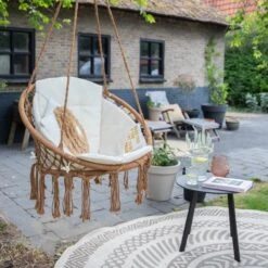 Vita5 Macramé Hangstoel - Voor Binnen En Buiten - Zonder Standaard - Incl. Kussen, Boekenvak En Beschermhoes - Tot 150kg - Bruin/Beige 24 Vita5 Macramé Hangstoel - Voor Binnen En Buiten - Zonder Standaard - Incl. Kussen, Boekenvak En Beschermhoes - Tot 150kg - Bruin/Beige -Tuinmeubelen Winkel 1200x1200 340