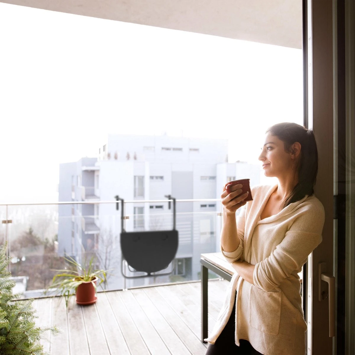 Relaxdays Balkontafel Inklapbaar, Balkon Tafel Rotan, Hangtafel Reling - Zwart 6 Relaxdays Balkontafel Inklapbaar, Balkon Tafel Rotan, Hangtafel Reling - Zwart - Afbeelding 4