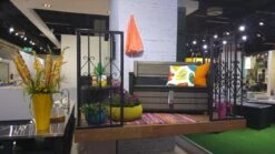 Keter - Hudson Bench Box - 2-zits Bank - Opbergbox - Hout Look & Feel - 227L - 138x63x89cm - Antraciet 19 Keter - Hudson Bench Box - 2-zits Bank - Opbergbox - Hout Look & Feel - 227L - 138x63x89cm - Antraciet -Tuinmeubelen Winkel 1200x674