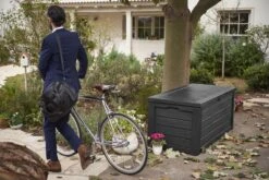 Keter Westwood Opbergbox - 570 L - 155x72.4x64.4 Cm - Grafiet 19 Keter Westwood Opbergbox - 570 L - 155x72.4x64.4 Cm - Grafiet -Tuinmeubelen Winkel 1200x801 5