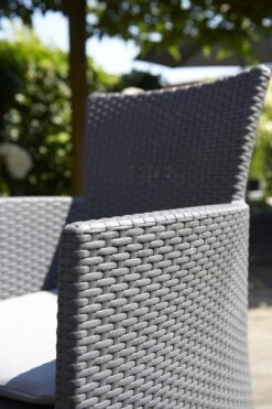 Allibert Iowa Tuinstoel - 60x62x89cm – Grafiet -Tuinmeubelen Winkel 798x1200 1